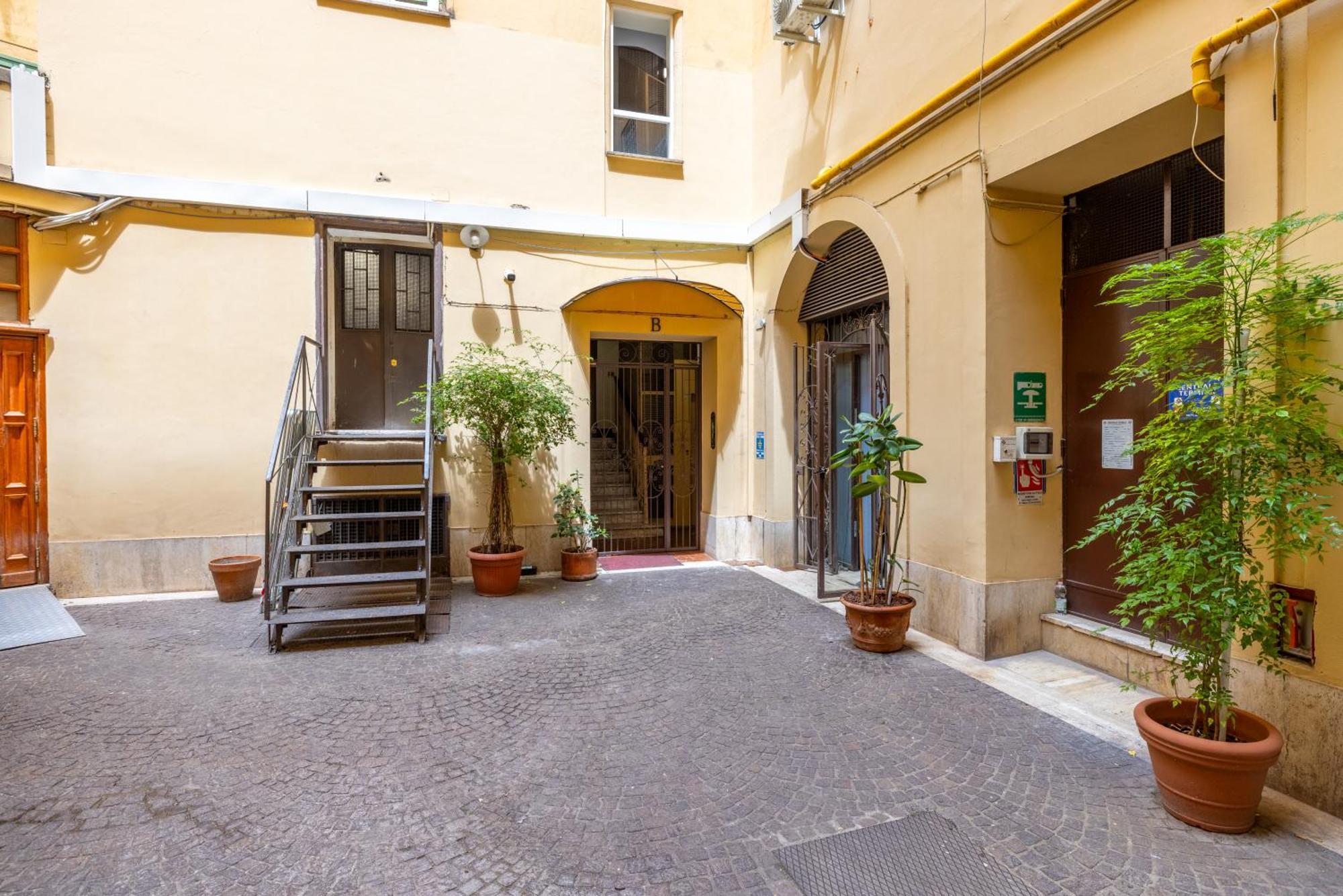 Kos Studio Colosseo Рим Екстер'єр фото